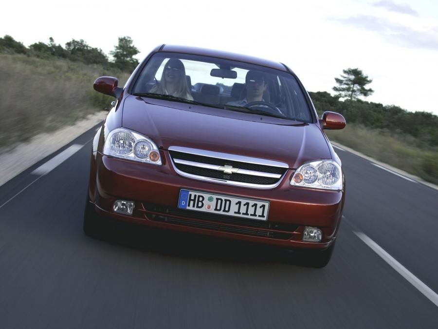  Chevrolet Nubira Sedan 2004 года  (фото 15 из 25)